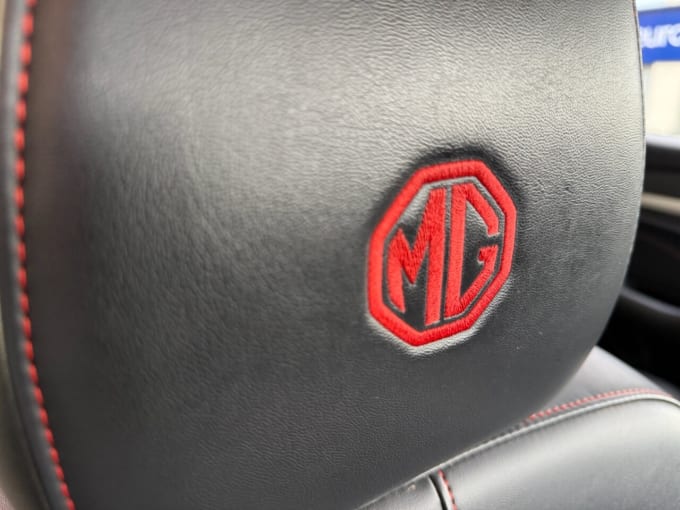 2025 Mg Mg Zs