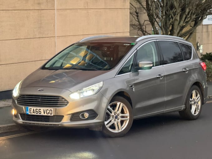 2025 Ford S-max