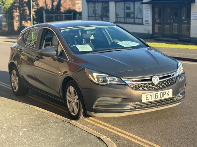 2025 Vauxhall Astra