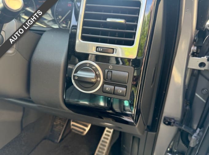 2025 Land Rover Range Rover