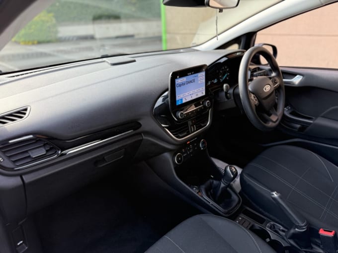 2025 Ford Fiesta