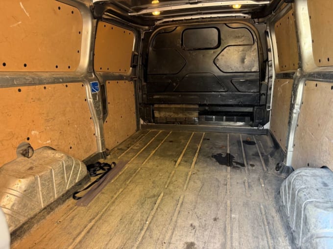 2025 Ford Transit Custom
