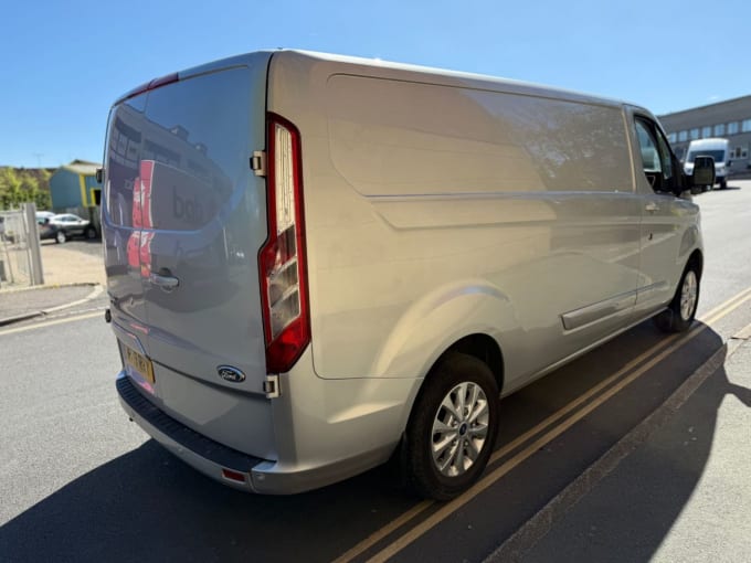 2025 Ford Transit Custom
