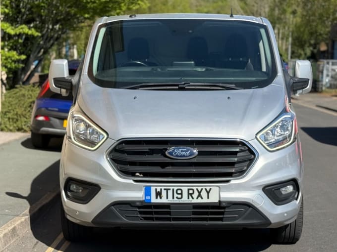2025 Ford Transit Custom