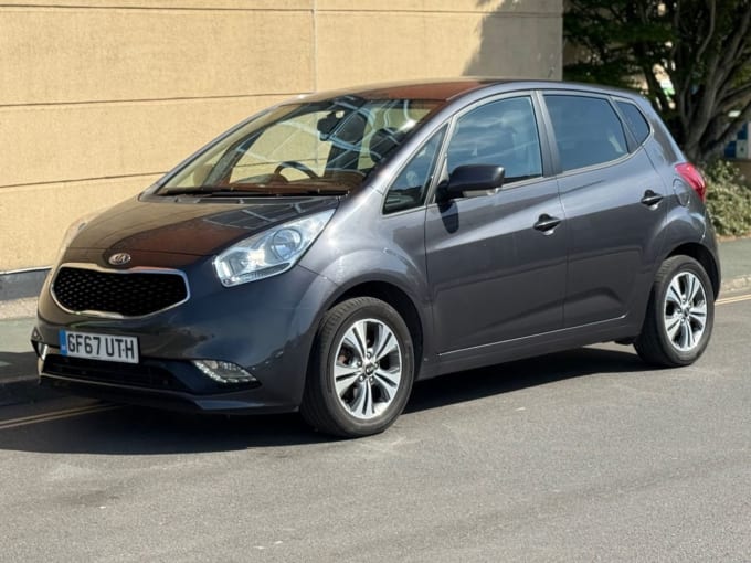 2025 Kia Venga