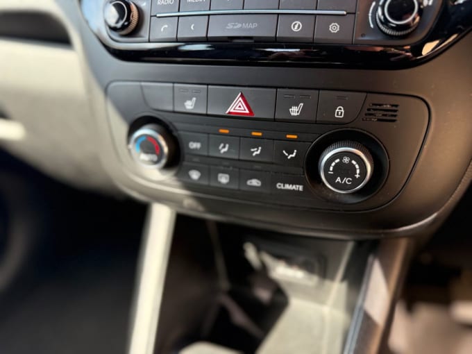 2025 Kia Venga