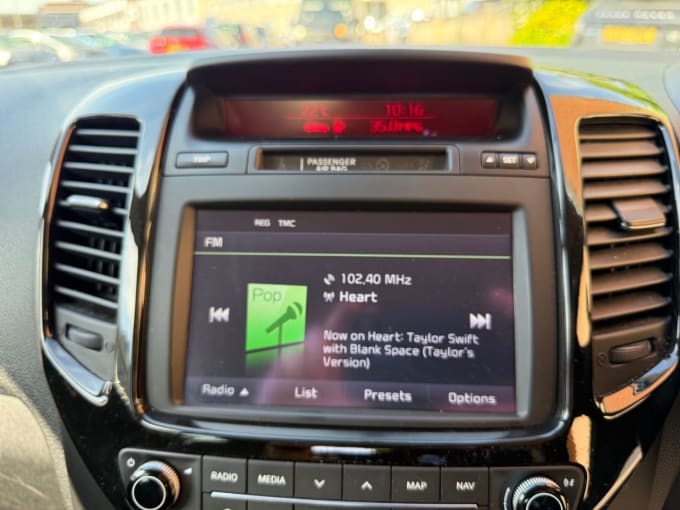 2025 Kia Venga