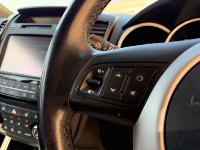 2025 Kia Venga