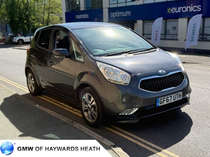 2025 Kia Venga