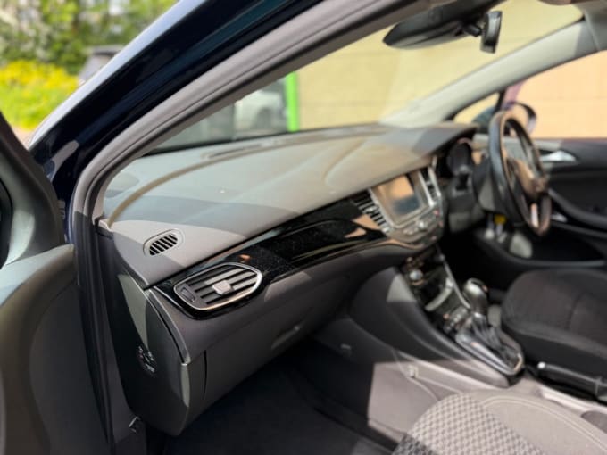 2025 Vauxhall Astra