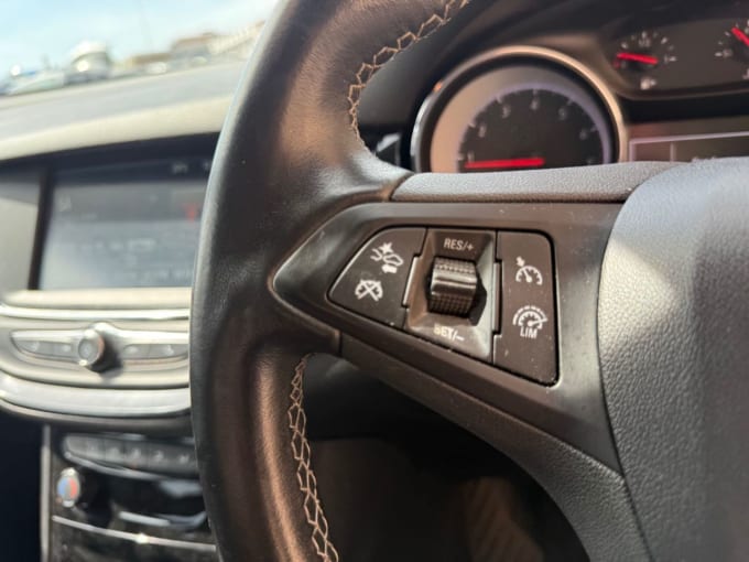 2025 Vauxhall Astra
