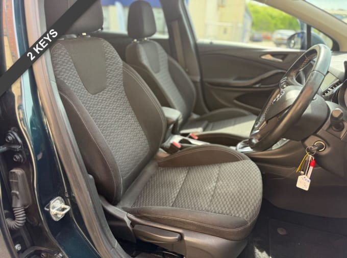 2025 Vauxhall Astra