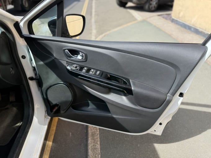 2025 Renault Clio