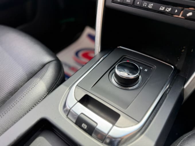 2025 Land Rover Discovery Sport