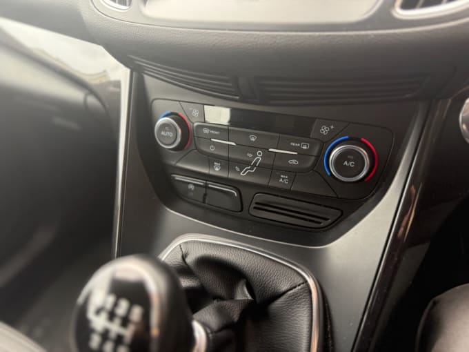 2025 Ford C-max