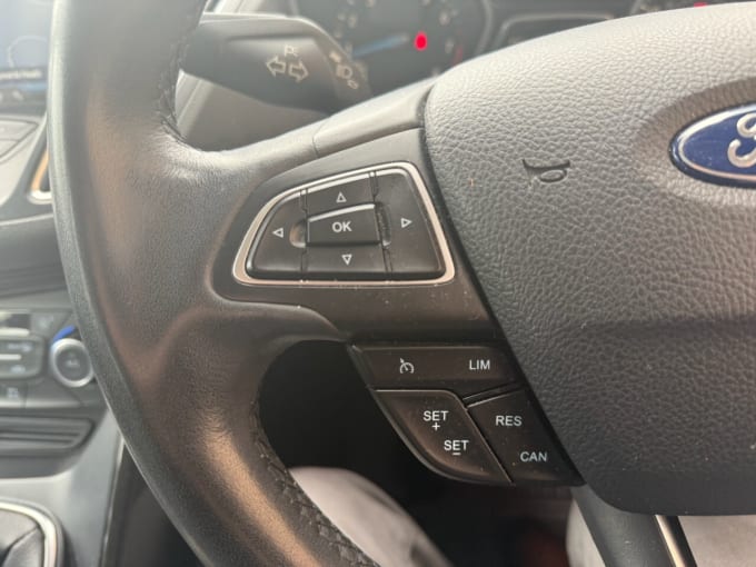 2025 Ford C-max