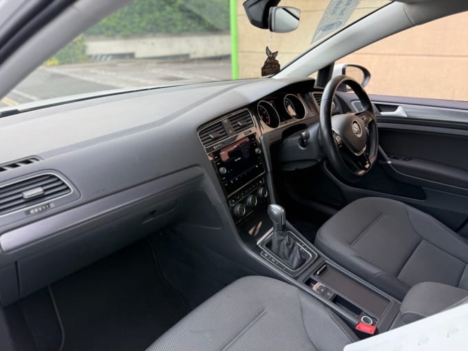 2025 Volkswagen Golf