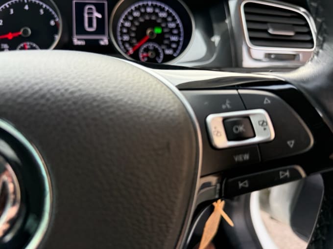 2025 Volkswagen Golf