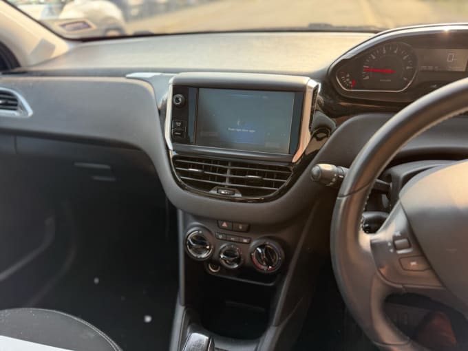 2025 Peugeot 208