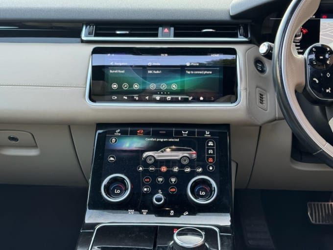 2025 Land Rover Range Rover Velar