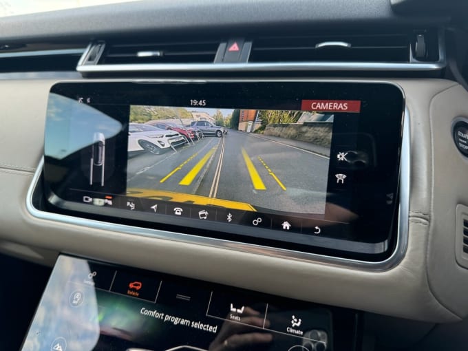 2025 Land Rover Range Rover Velar