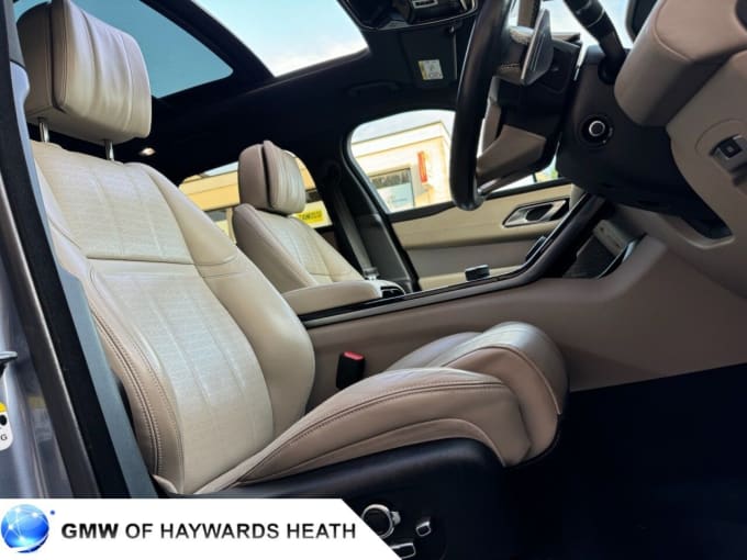 2025 Land Rover Range Rover Velar