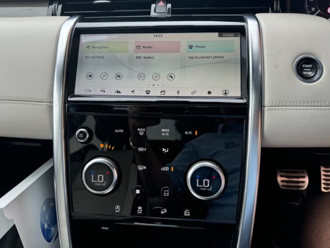 2025 Land Rover Discovery Sport