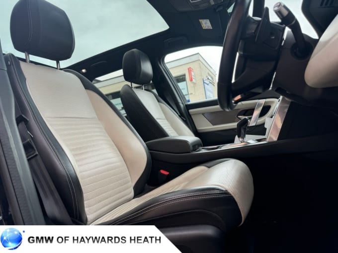 2025 Land Rover Discovery Sport