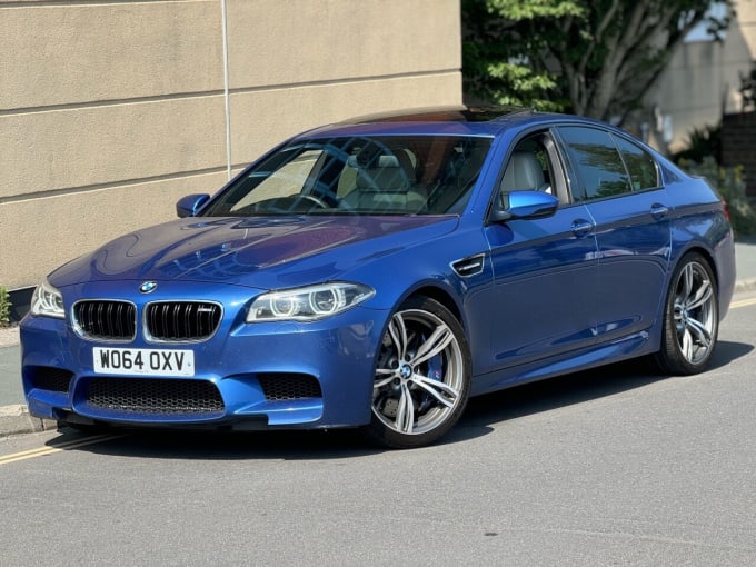 2025 BMW M5