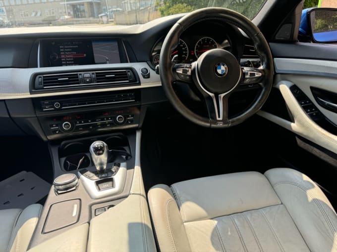 2025 BMW M5