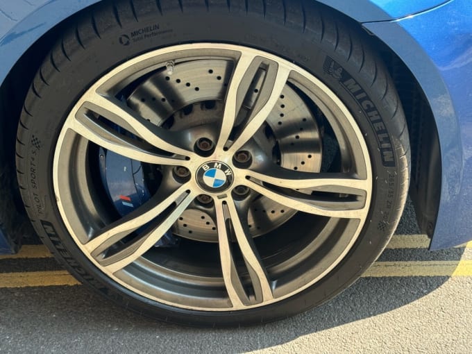2025 BMW M5