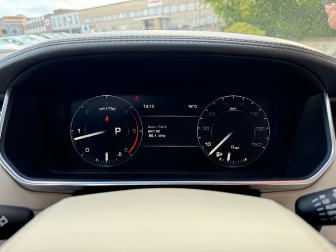 2025 Land Rover Range Rover