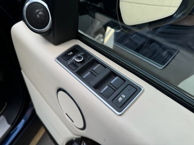 2025 Land Rover Range Rover