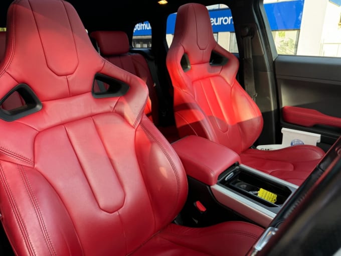 2025 Land Rover Range Rover Evoque