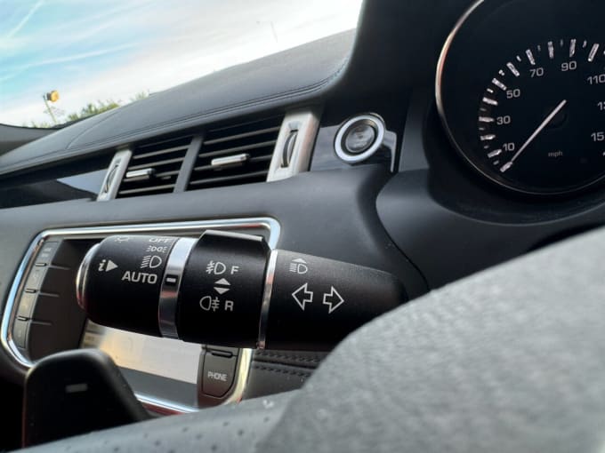 2025 Land Rover Range Rover Evoque