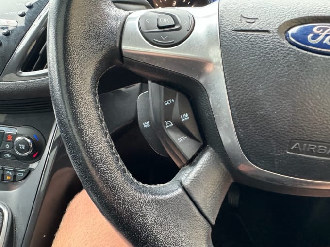 2025 Ford Kuga