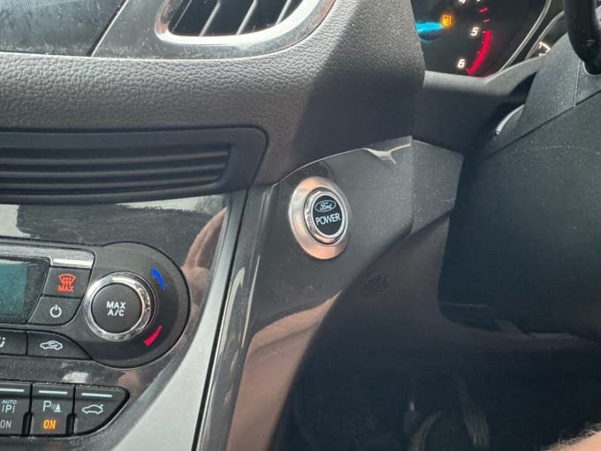 2025 Ford Kuga