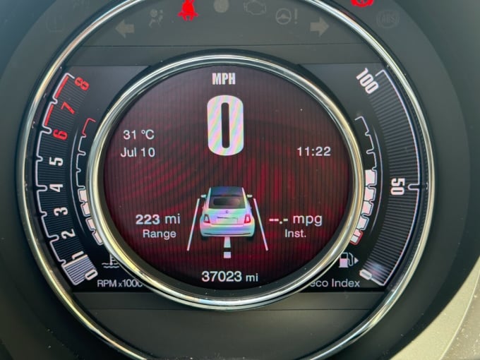 2025 Fiat 500c