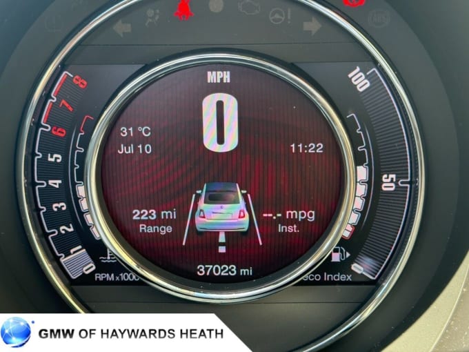 2025 Fiat 500c