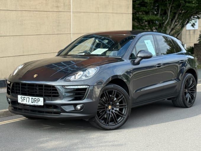2025 Porsche Macan