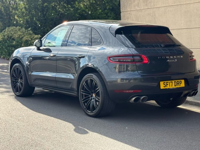 2025 Porsche Macan