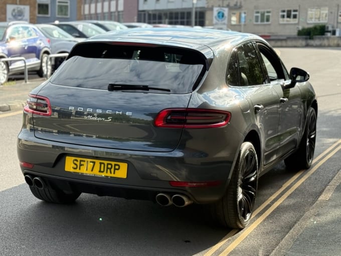 2025 Porsche Macan