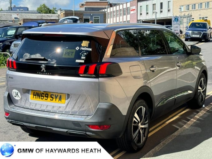 2025 Peugeot 5008