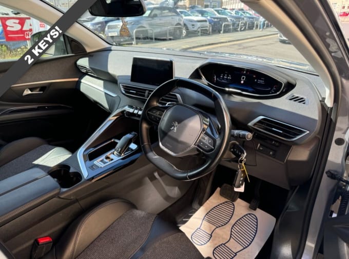 2025 Peugeot 5008