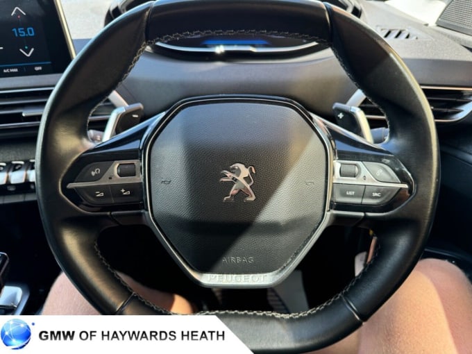 2025 Peugeot 5008