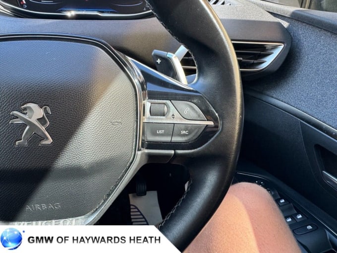 2025 Peugeot 5008