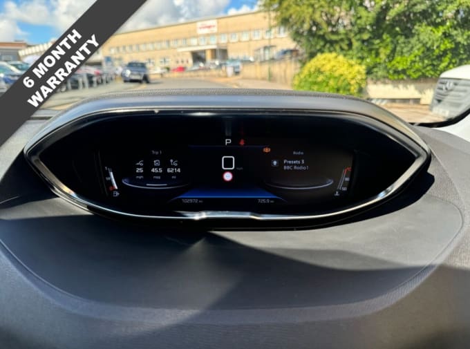 2025 Peugeot 5008