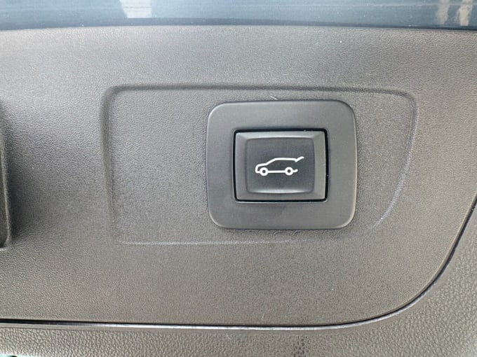 2025 Vauxhall Insignia