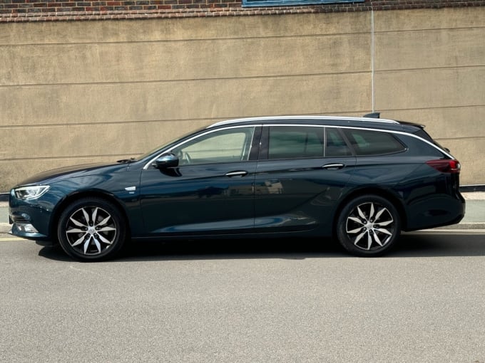 2025 Vauxhall Insignia