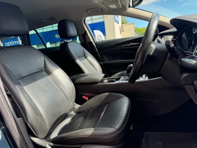 2025 Vauxhall Insignia